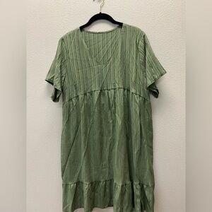 SHEIN - XL - New No Tags - Sage Green V-Neck Short Sleeve Tunic Dress